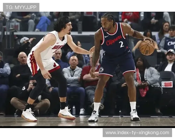伦纳德防守成功，洛杉矶快船赢在细节