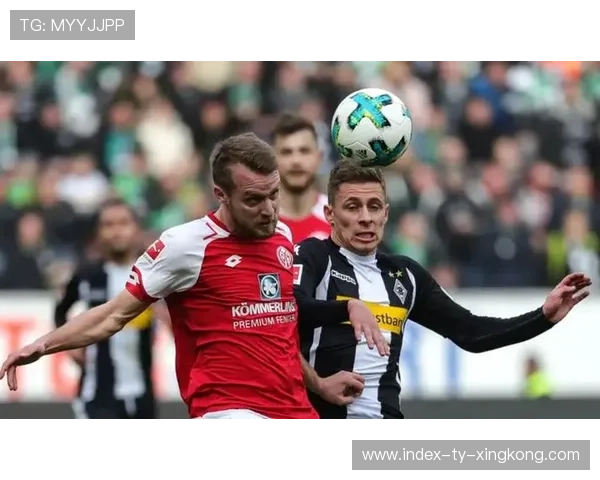 德甲多特边路穿插形成多次威胁,主场取胜：边路突击成就胜利之道