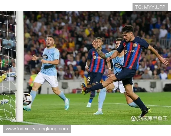 巴萨肋部直塞，佩德里轻踩过人破门